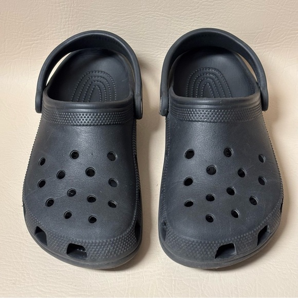 Croc Classic Clog Unisex M7 W9 Slip On Shoe Light Water-Friendly Sandals - Picture 1 of 7